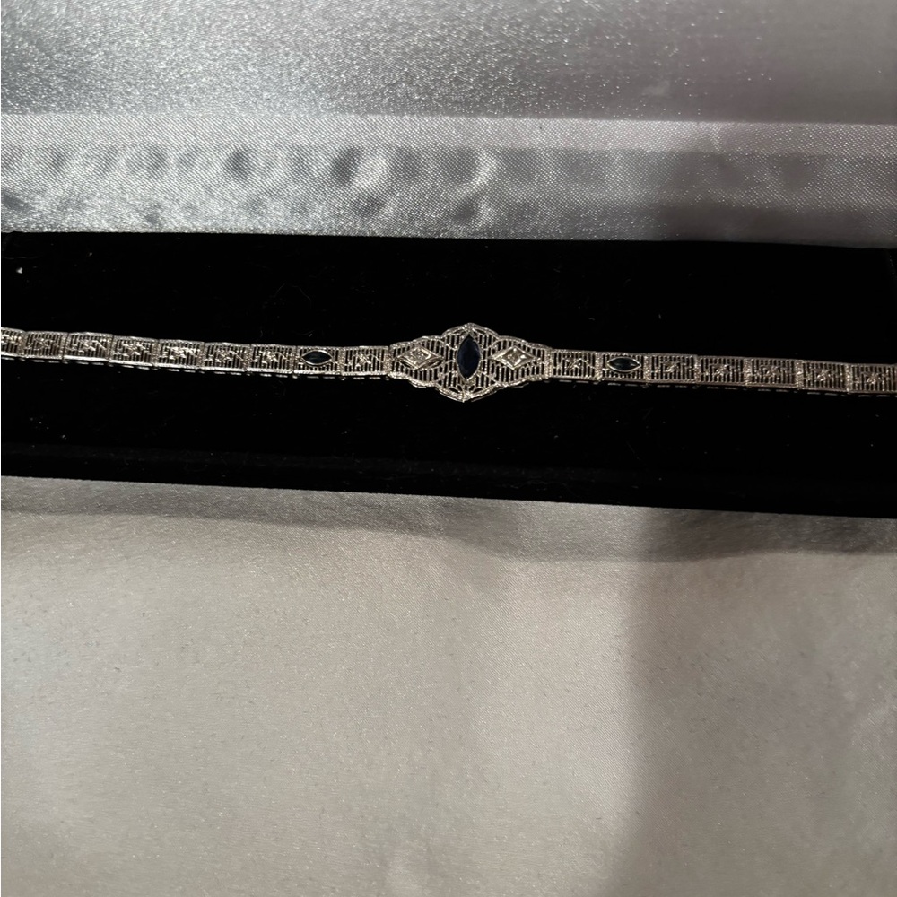 š„Elegant Antique Sapphire & Diamond Bracelet - Picture 2 of 12
